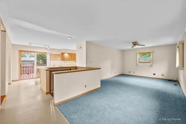 9011 W Sunset DR, Wonder Lake, IL 60097