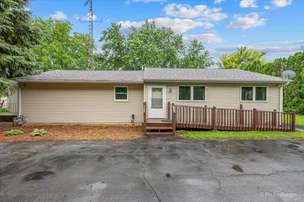 9011 W Sunset DR, Wonder Lake, IL 60097