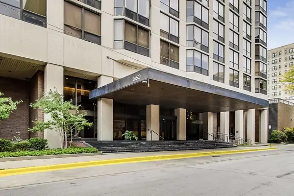 2650 N Lakeview AVE #910, Chicago, IL 60614