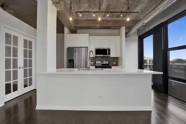 1000 W 15th ST #328, Chicago, IL 60608