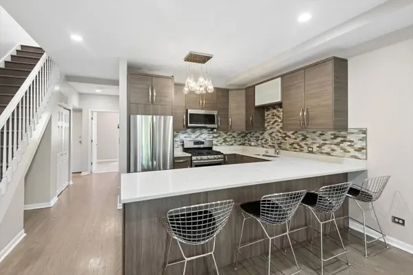2524 W Bloomingdale AVE #D, Chicago, IL 60647
