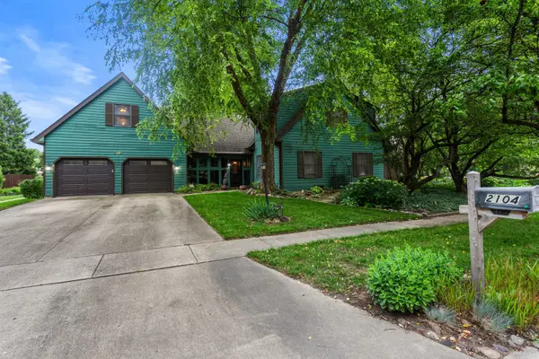 2104 Doubletree LN, Champaign, IL 61822