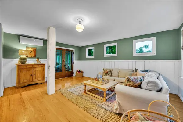 11516 Country Club RD, Woodstock, IL 60098