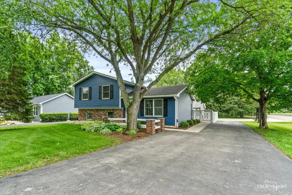 883 Holiday DR, Lake Holiday, IL 60548