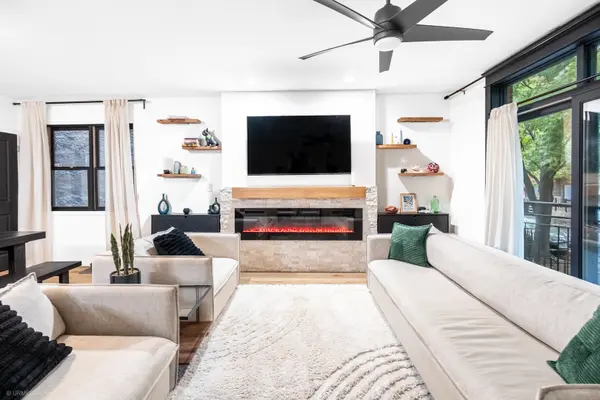 1425 W Fillmore ST #1, Chicago, IL 60607