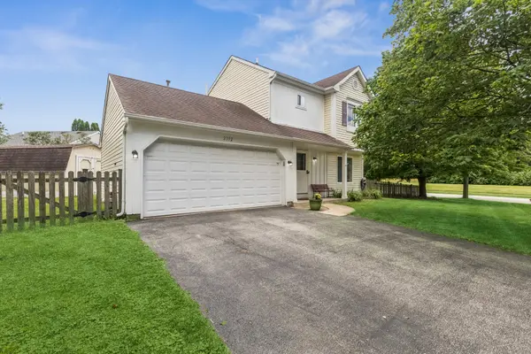 2352 Blue Spruce LN, Aurora, IL 60502