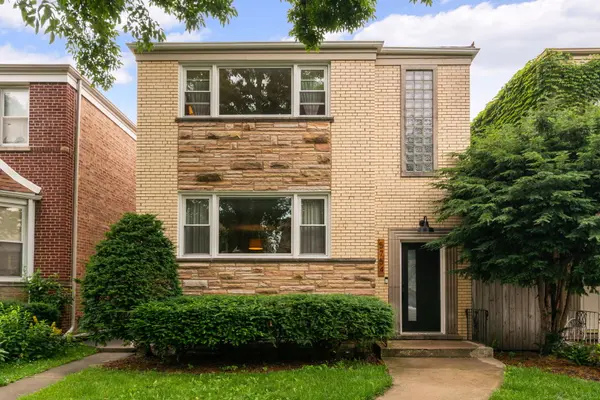 5754 N Christiana AVE, Chicago, IL 60659