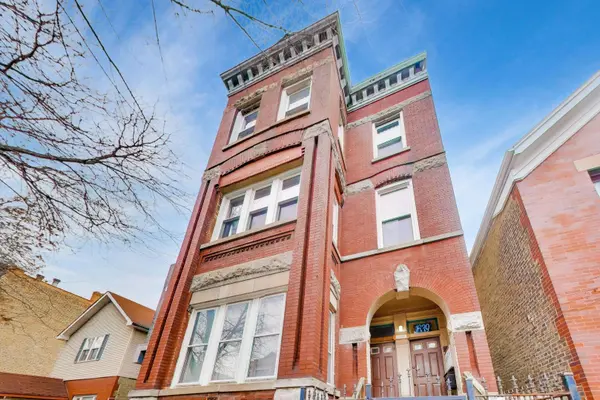 1639 N Claremont AVE, Chicago, IL 60647