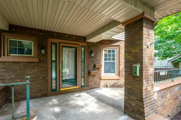2411 Brady ST, Davenport, IA 50803