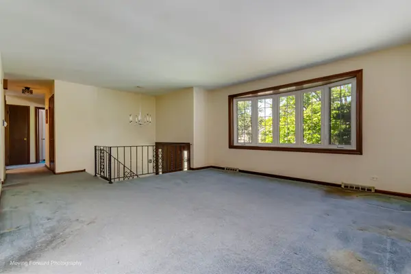 8807 Beechnut RD, Hickory Hills, IL 60457
