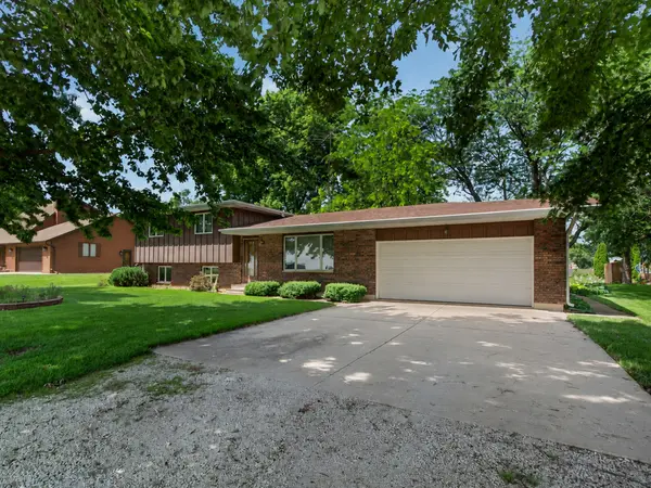 607 S Jackson ST, Gardner, IL 60424