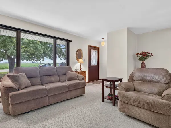 607 S Jackson ST, Gardner, IL 60424