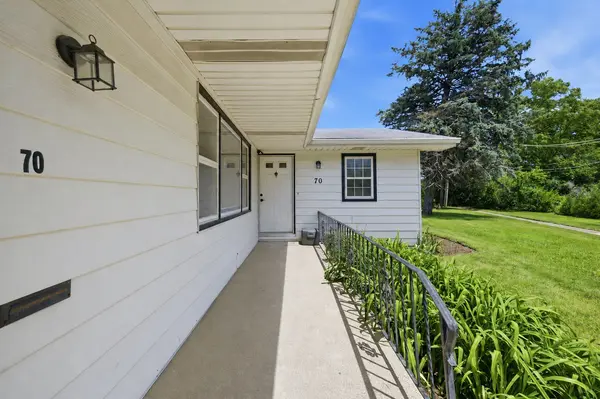 70 Mary Ln CT, Crystal Lake, IL 60014
