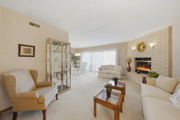 15712 OLD ORCHARD CT #1S, Orland Park, IL 60462
