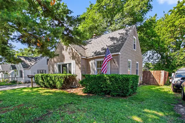 1424 Pine Grove AVE, Round Lake Beach, IL 60073