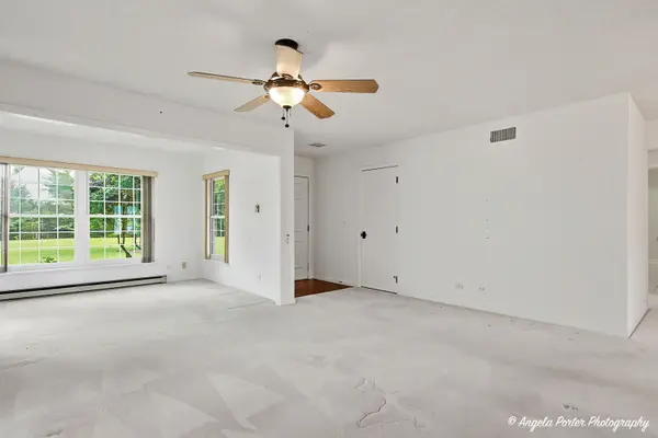 7227 Wheaton LN #355, Fox Lake, IL 60020