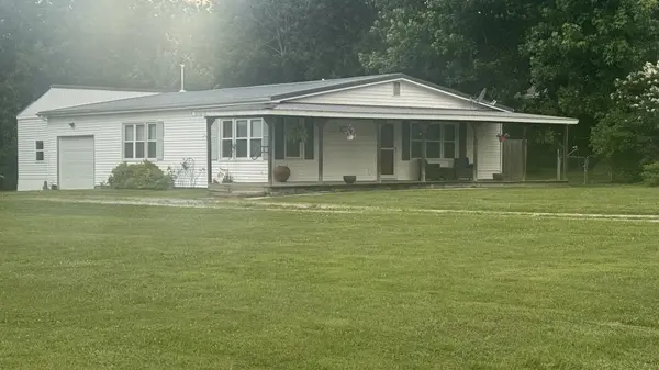 14544 N Old Centralia LN, Mt Vernon, IL 62864