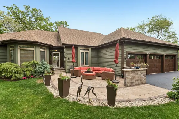 26073 W Laurel CT, Wauconda, IL 60084
