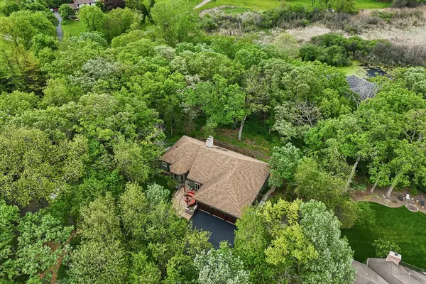 26073 W Laurel CT, Wauconda, IL 60084