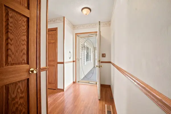 1644 Bayberry LN, Sycamore, IL 60178