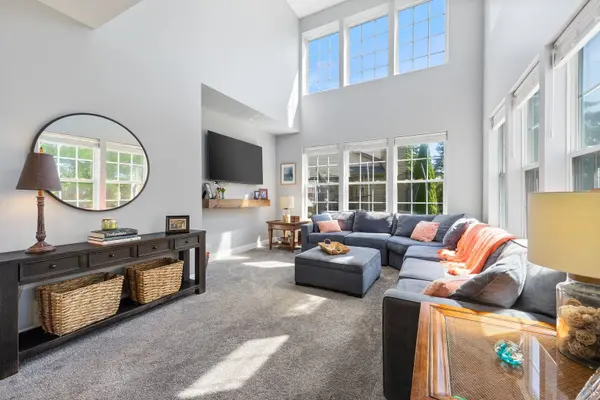 1214 Ridgewood CT, Vernon Hills, IL 60061