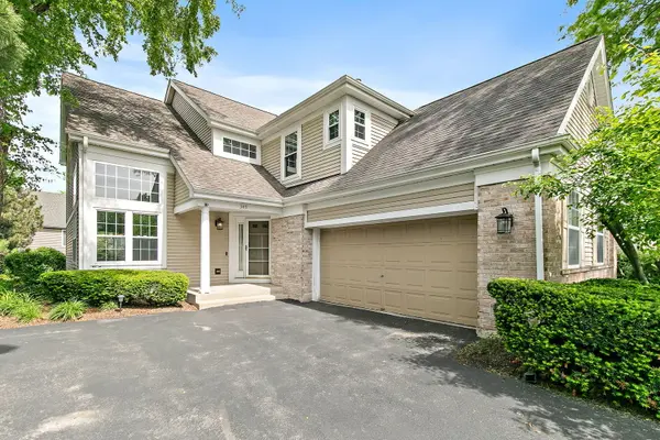 349 Hampton CT, Crystal Lake, IL 60012