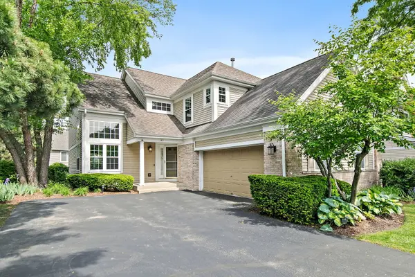 349 Hampton CT, Crystal Lake, IL 60012