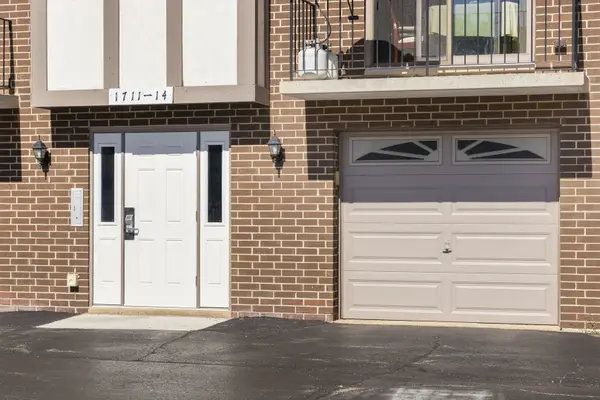 1714 S Washington ST #1714, Naperville, IL 60565