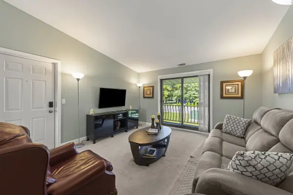 1714 S Washington ST #1714, Naperville, IL 60565