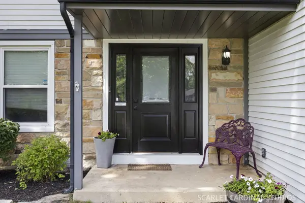 30W254 Bedford LN, Warrenville, IL 60555
