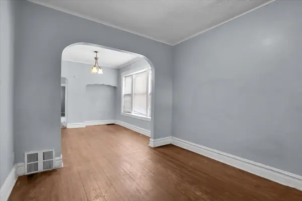 710 E 92nd PL, Chicago, IL 60619