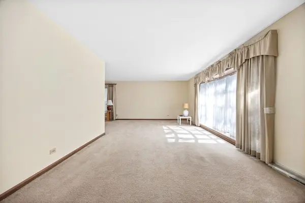 1419 Brush Hill CIR, Naperville, IL 60540