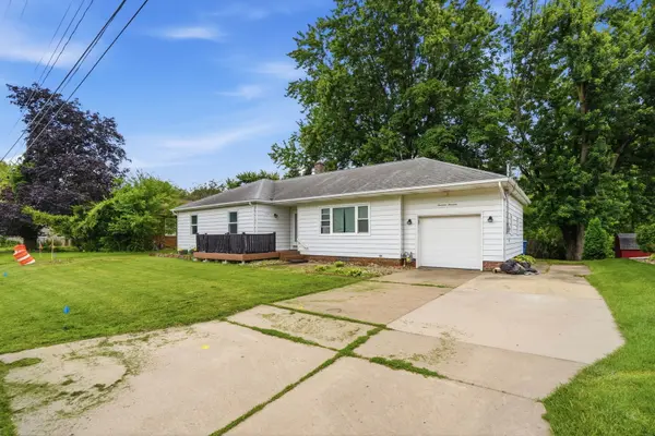 1414 23rd AVE, East Moline, IL 61244