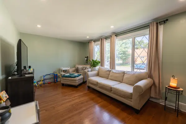 8108 S Kildare AVE, Chicago, IL 60652