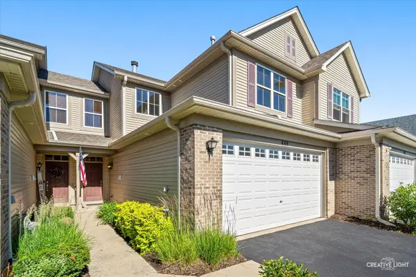 449 Dancer LN, Oswego, IL 60543