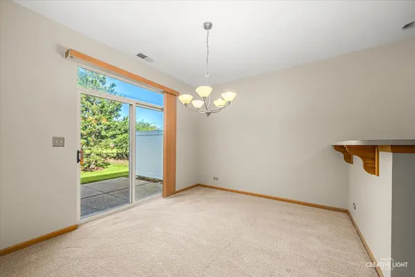 449 Dancer LN, Oswego, IL 60543