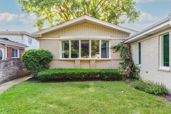 9230 N Major AVE, Morton Grove, IL 60053