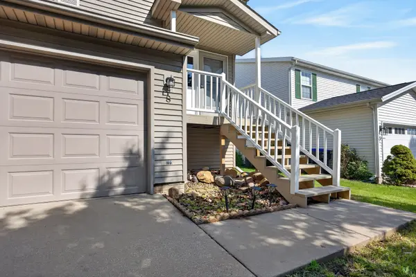8 Rounds RD, Bloomington, IL 61704