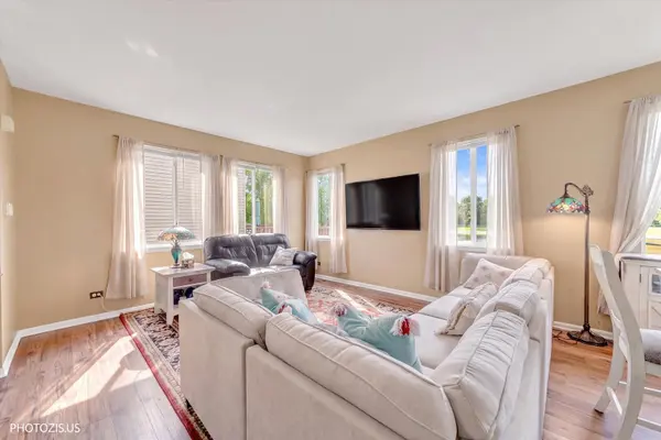 3111 GLORIA LN #3111, Joliet, IL 60435