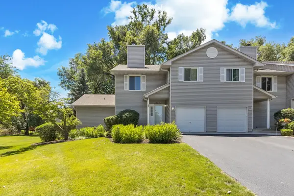 4200 Caribou CT, Joliet, IL 60431