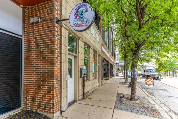 1720 W Belmont AVE #2, Chicago, IL 60657