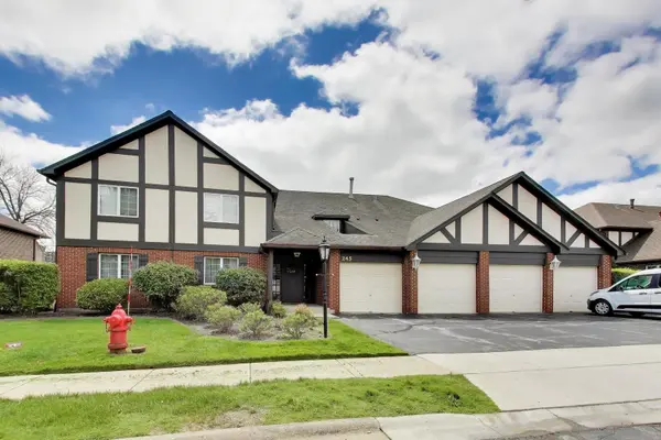 245 Windsor LN #C, Willowbrook, IL 60527