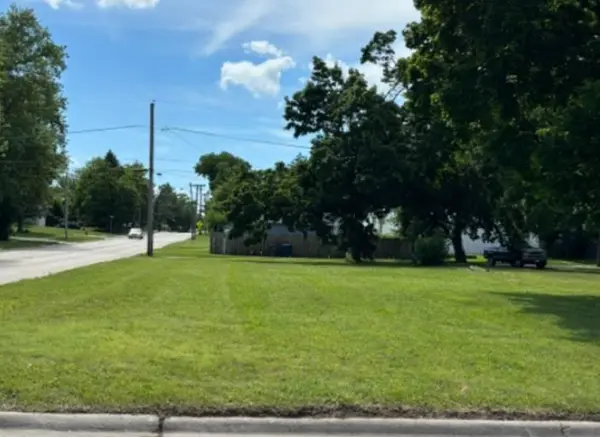 3250 Gilboa AVE, Zion, IL 60099