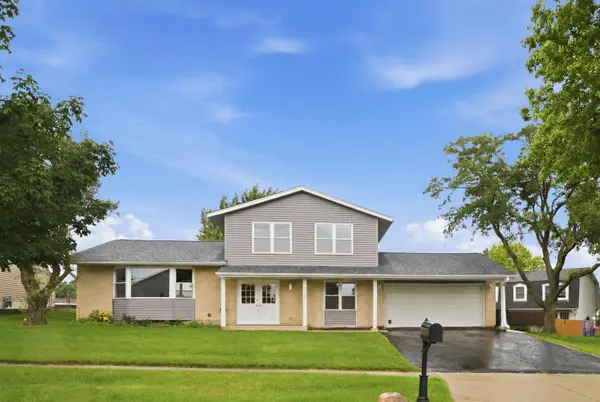 1596 Texas ST,  Elk Grove Village,  IL 60007