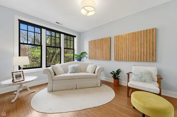 1215 E Madison Park AVE #3, Chicago, IL 60615