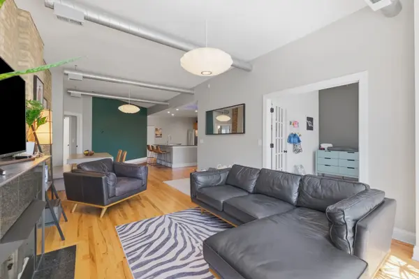 1245 W George ST #201, Chicago, IL 60657
