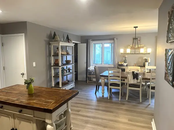 3600 Brookmeade DR, Rolling Meadows, IL 60008