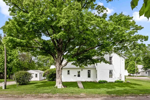 122 E Main ST, Stanford, IL 61774