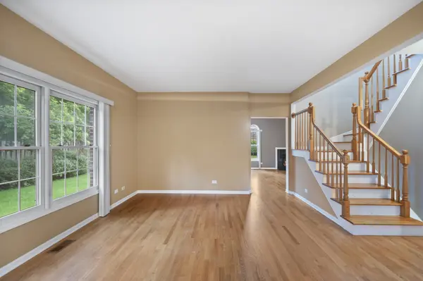 1812 MONROE CT, Glenview, IL 60025