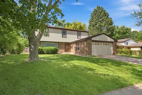 802 E HACKBERRY DR, Arlington Heights, IL 60004